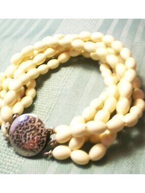 Multi-Strand White Bead Bracelet with Ornate Silver-Tone Clasp 1960s Medium